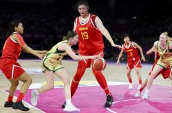 爱游戏-北京队遭遇湖南队劲敌，险胜晋级季后赛