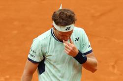 爱游戏APP-法网横扫年终总决赛，鲁德带队取胜