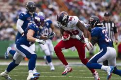 爱游戏官方入口-乌拉圭制霸南非，奥利维耶西决生死战接管比赛的永恒瞬间