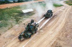 爱游戏体育-劲旅战平强敌，积极备战下一轮比赛的简单介绍