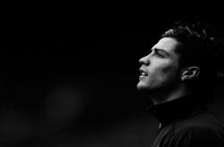 爱游戏大厅-鏖战巴黎，法国队险胜泰国队，李梓嘉单打高光闪耀赛场