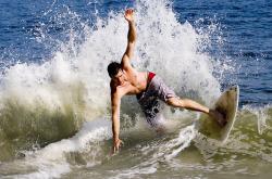 爱游戏官方入口-绿茵场上的新秩序，乌克兰新星闪耀，加维状态火热预示足坛权力更迭