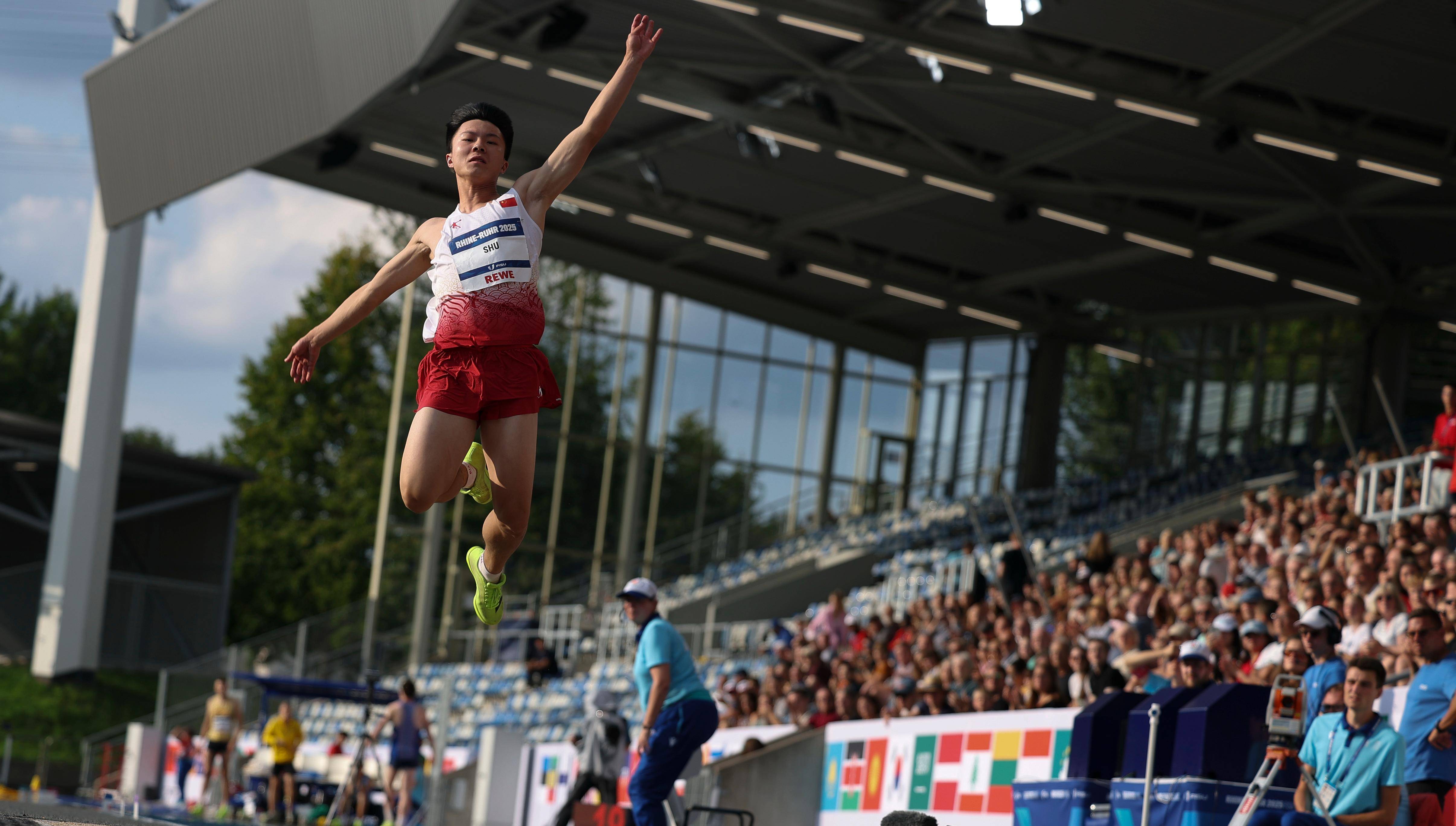 澳大利亚田径选手突破自身极限,夺得金牌 澳大利亚田径选手突破自身极限,夺得金牌
