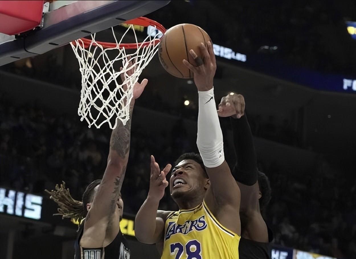 小牛队主场爆冷不敌灰熊，遭两连败的简单介绍