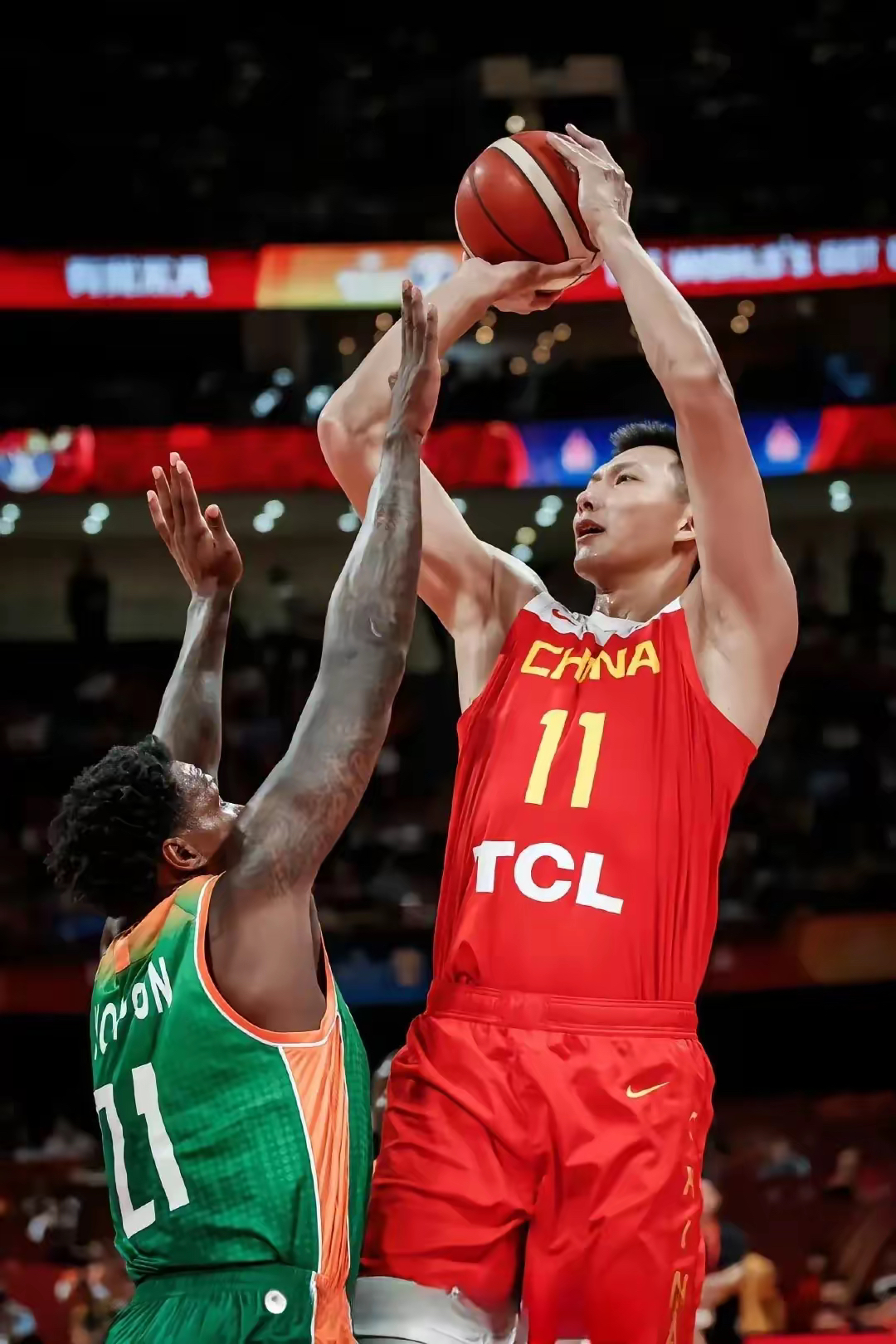 河南建业战胜对手，取得宝贵三分