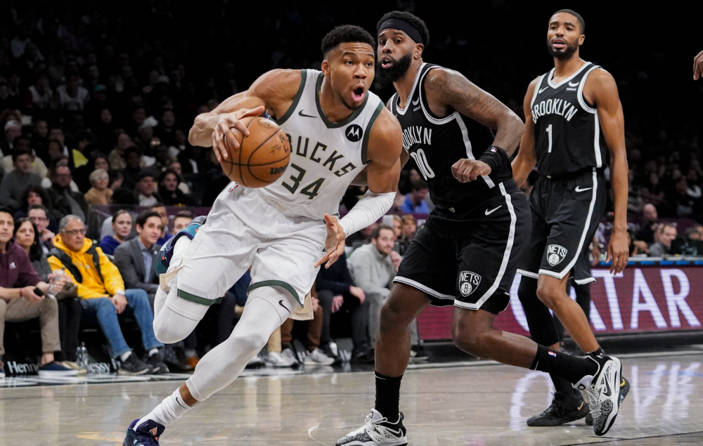 火箭外线得分爆发，掀翻对手赢得比赛的简单介绍