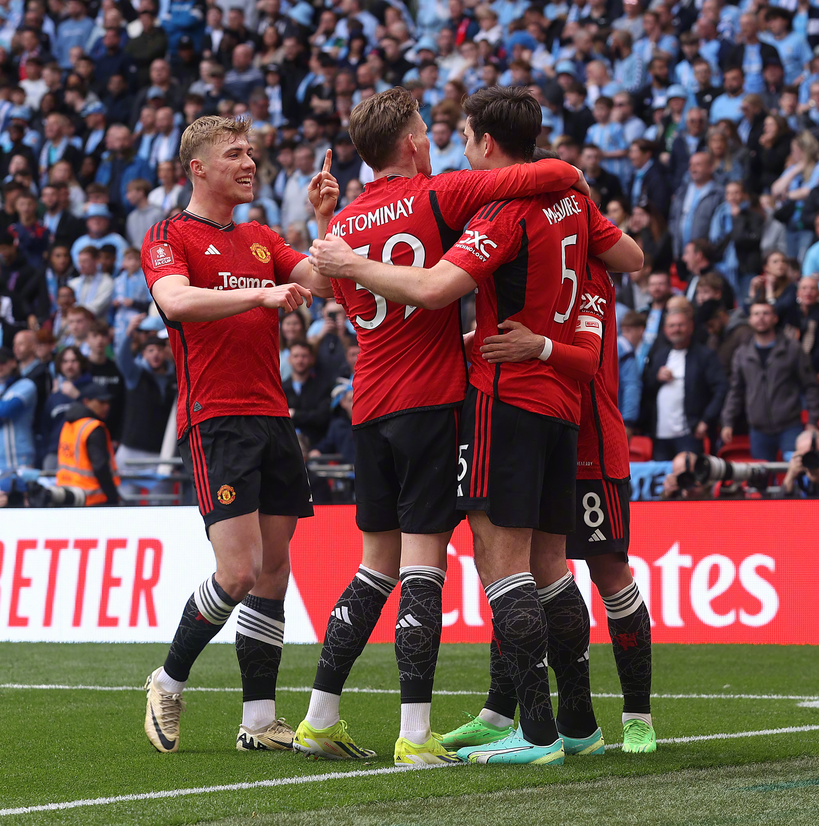 英格兰获得惊险胜利，晋级欧洲杯半决赛