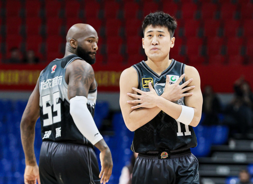 外援砍下高分助球队获得连胜 外援砍下高分助球队获得连胜