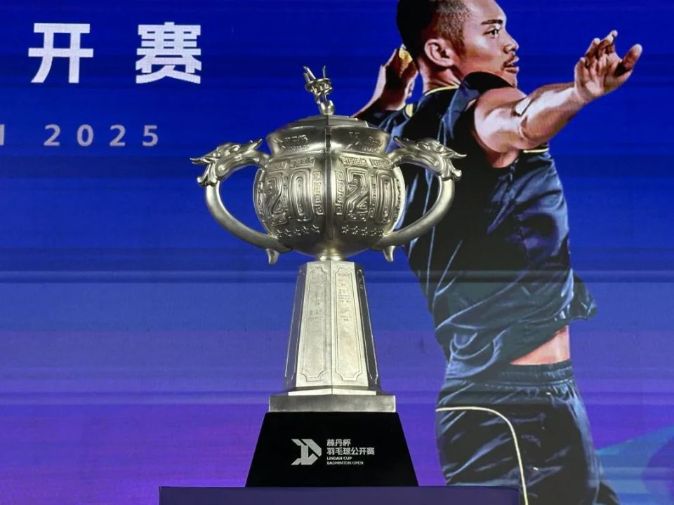 英格兰羽毛球队险胜法国羽毛球队，林丹送出助攻的简单介绍