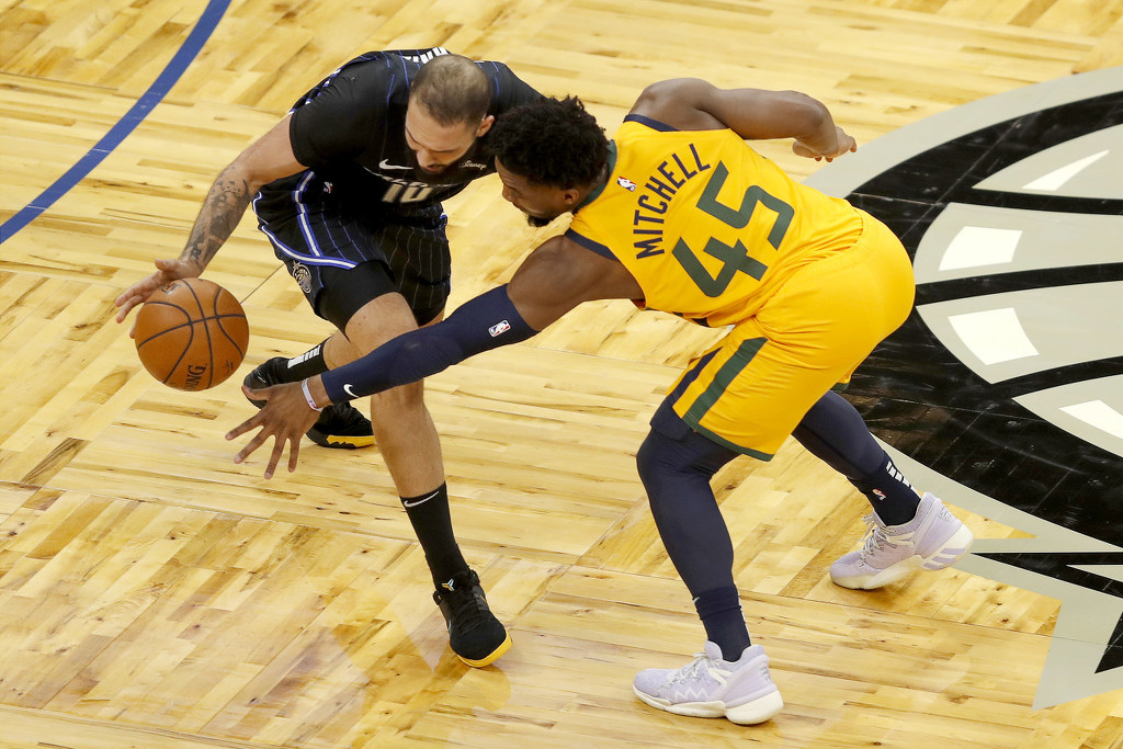 辽宁队绝杀魔术,戈贝尔统治全场 辽宁队绝杀魔术,戈贝尔统治全场