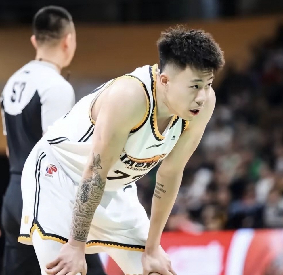 关于江苏队绝杀太阳,张镇麟点燃赛场的信息 关于江苏队绝杀太阳,张镇麟点燃赛场的信息