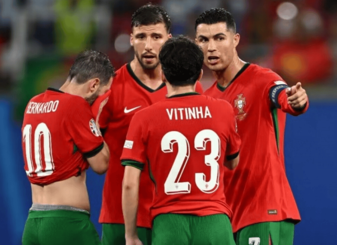 包含里昂逆转法国,C罗点燃赛场的词条 包含里昂逆转法国,C罗点燃赛场的词条