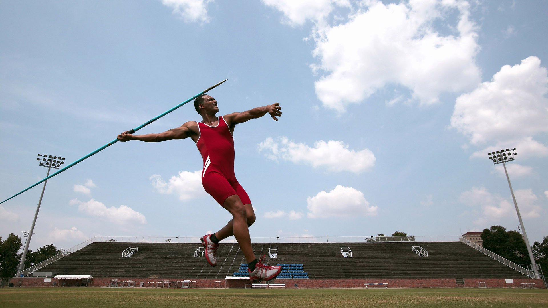 黄鸭展翅,力破东瀛—记中国队力克日本队之役