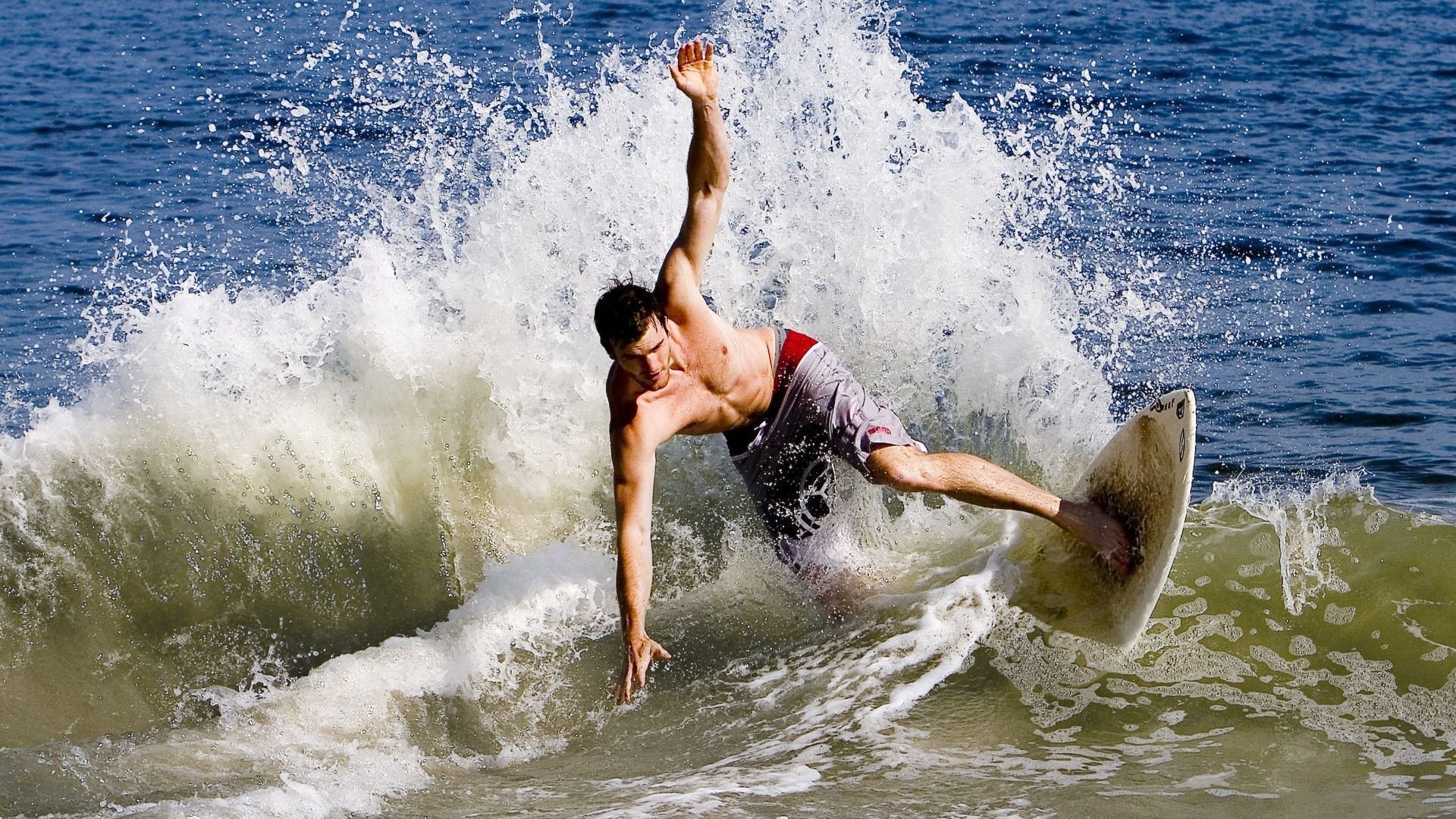 四川队碾压魔术，福克斯点燃赛场，一场跨越文化的篮球盛宴